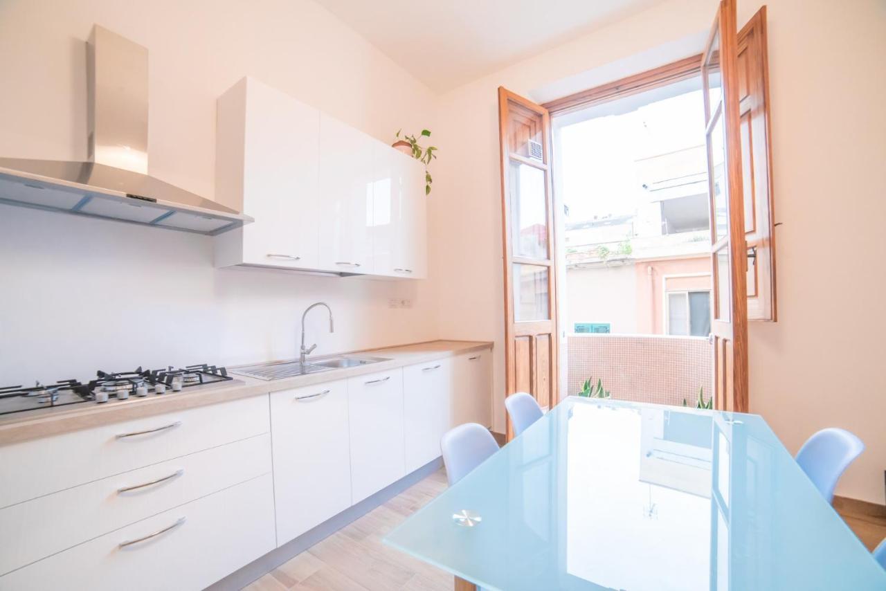 Minimalist Chic A Villanova 3bdr - 2bth - Wifi
